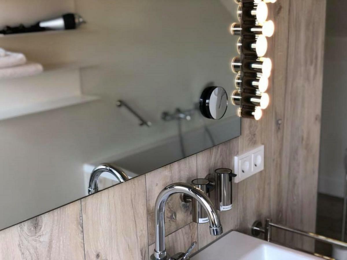 Vrijheid Van Gilze Bed & Breakfast ภายนอก รูปภาพ